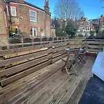 2 Bedroom Luxury Flat In Centre Of Muswell Hill