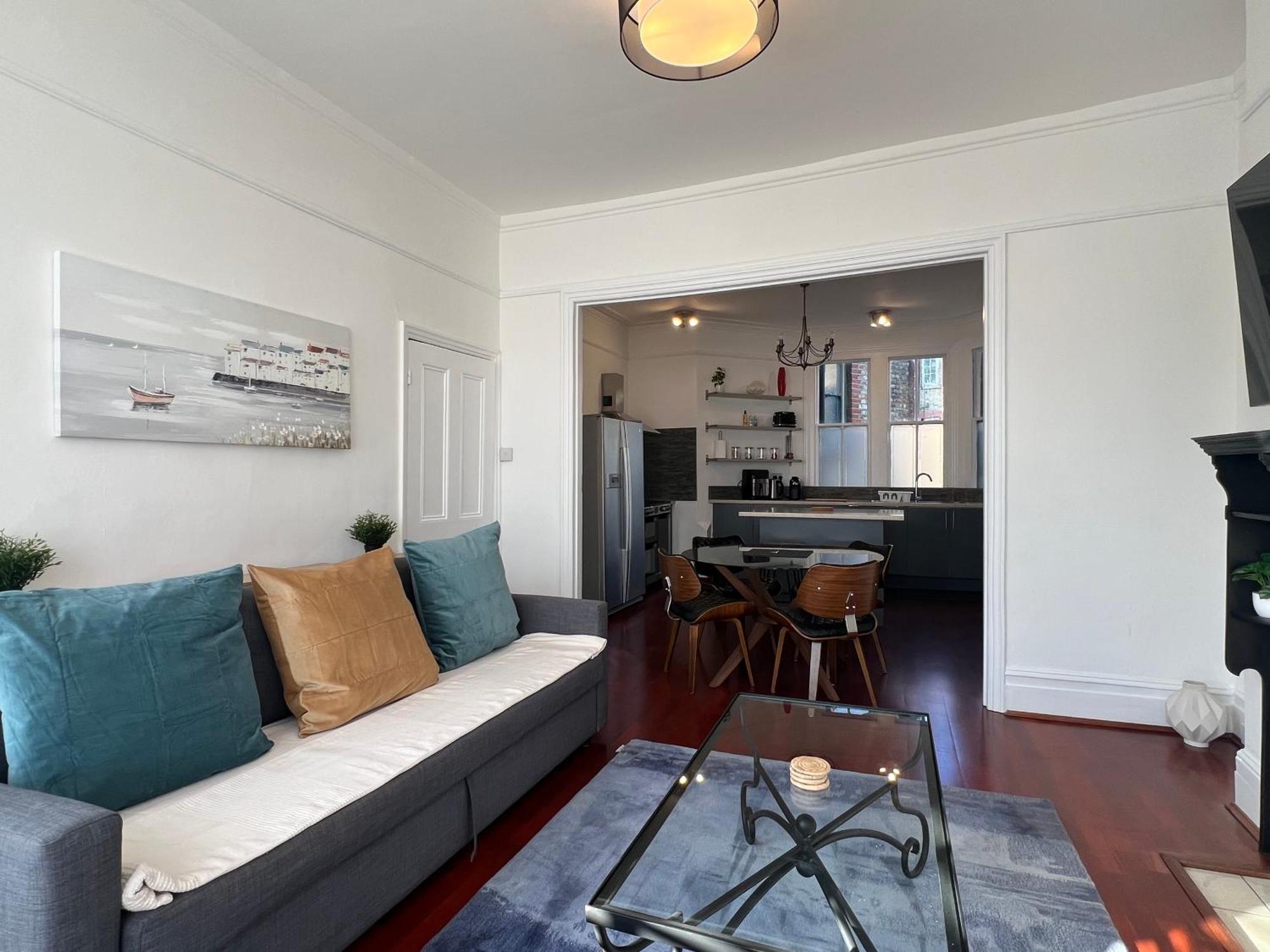 2 Bedroom Luxury Flat In Centre Of Muswell Hill Appartamento *